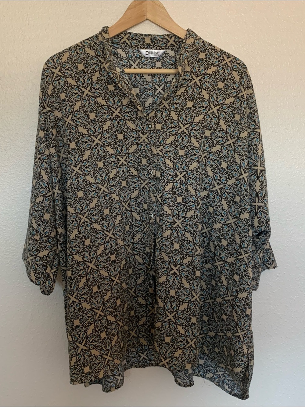 Men’s Casual Button-Down Shirt in Beige and Blue Geometric Print - Picture 1 of 5